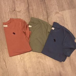 3 Abercrombie kids T-Shirts